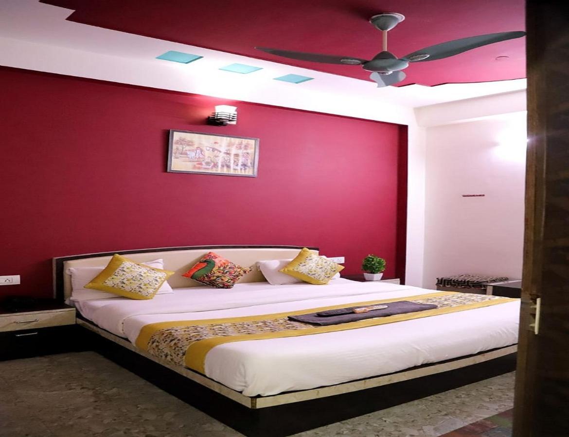 Hotel Mahishmati Palace Maheshwar Exterior photo