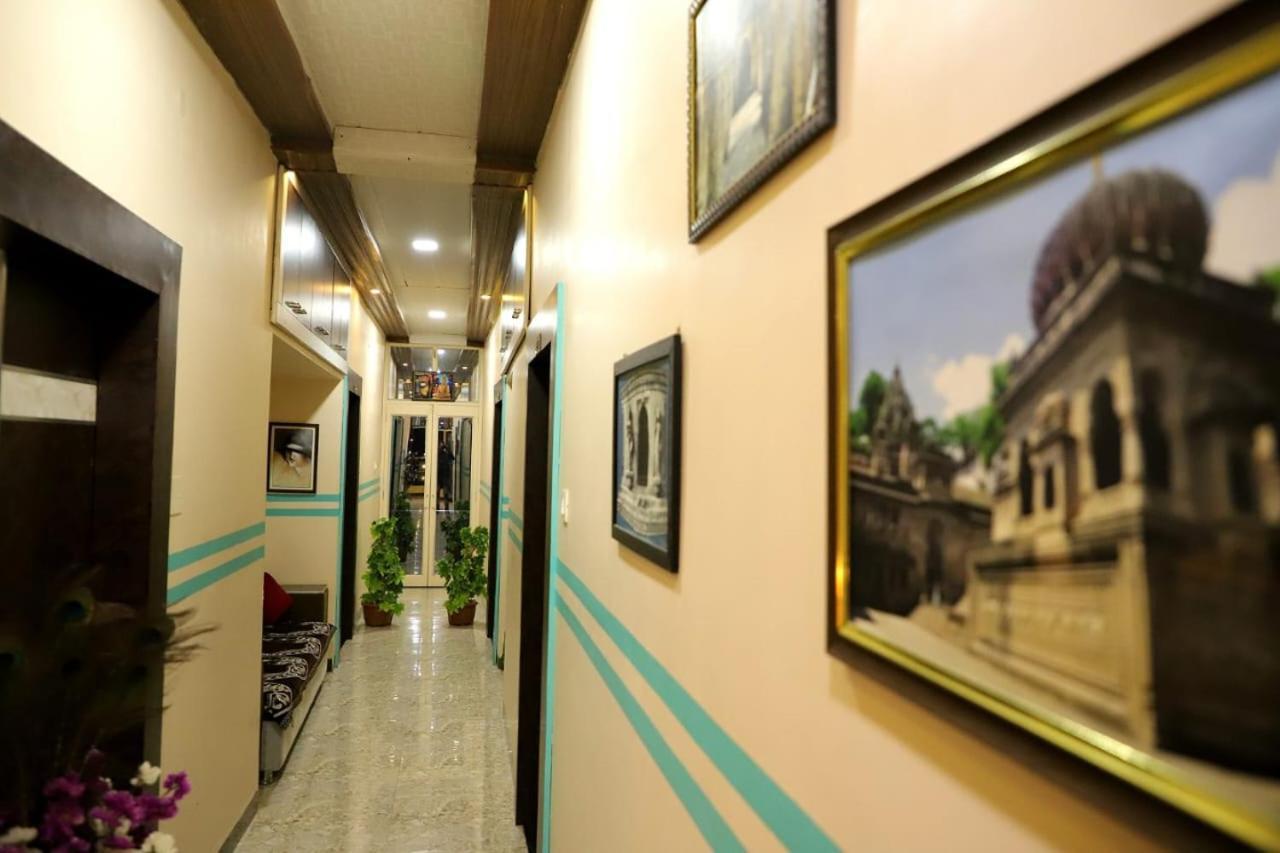 Hotel Mahishmati Palace Maheshwar Exterior photo