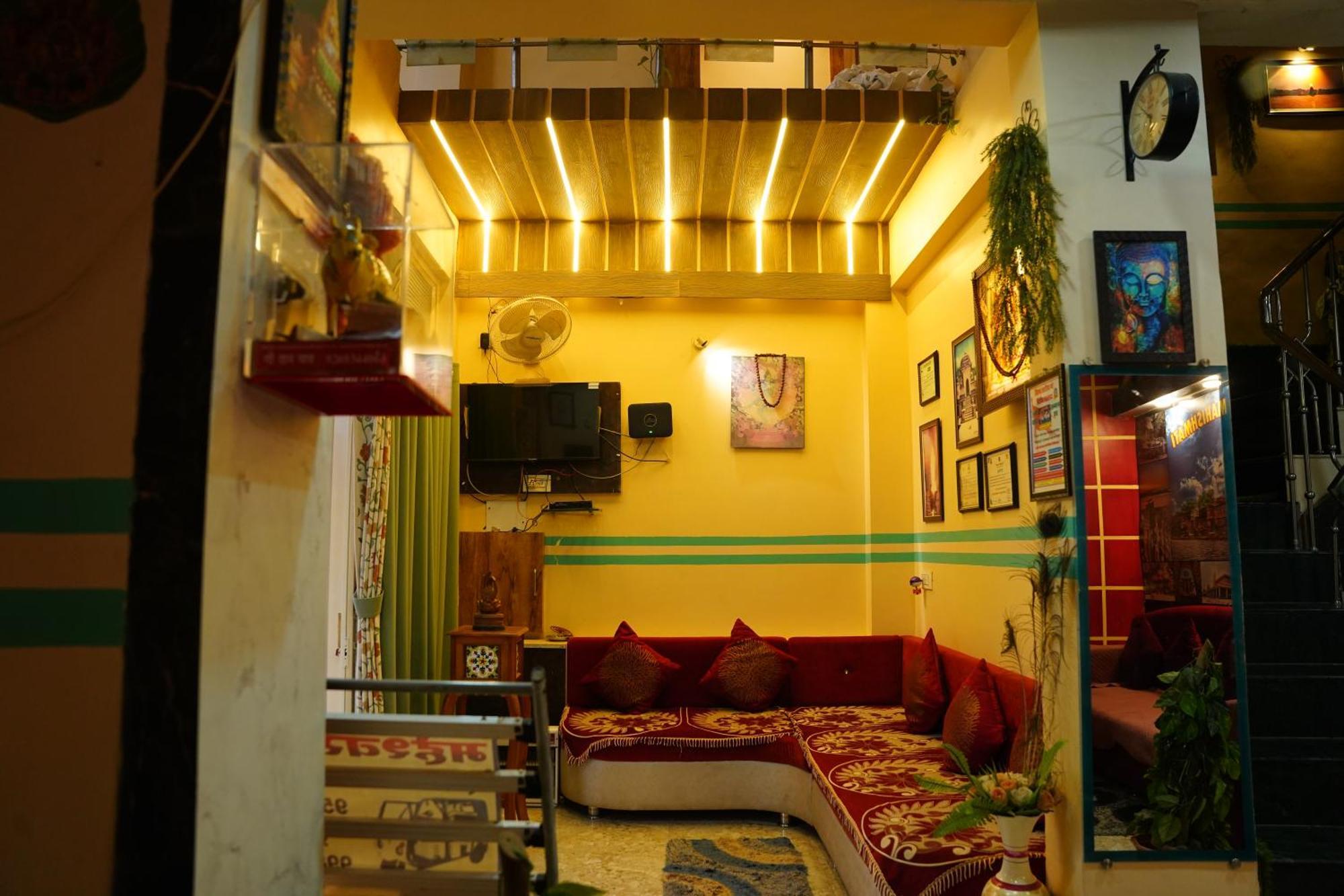 Hotel Mahishmati Palace Maheshwar Exterior photo