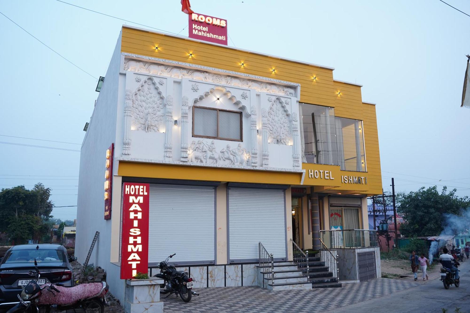 Hotel Mahishmati Palace Maheshwar Exterior photo